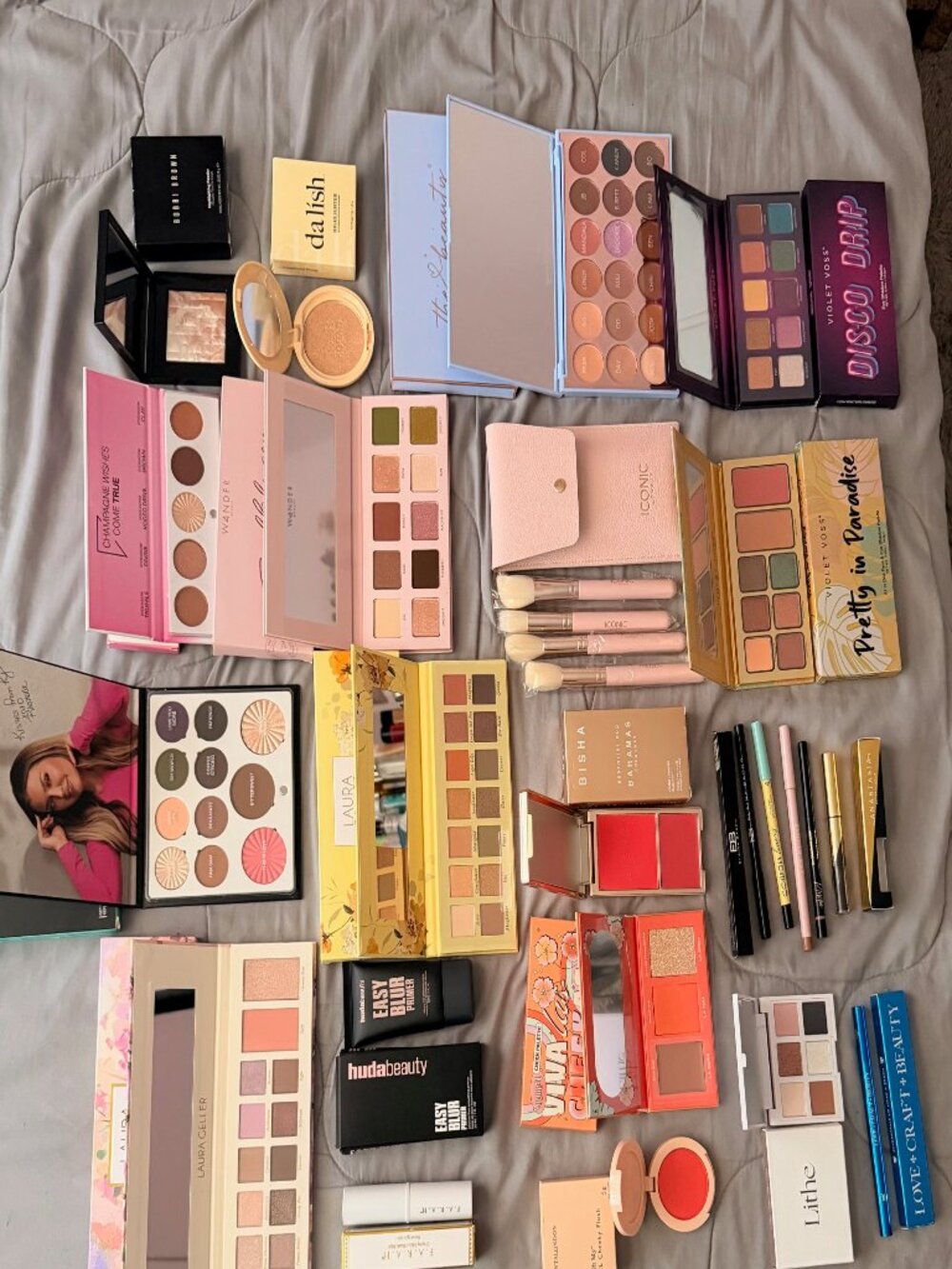 Make-Up Bundle!!!